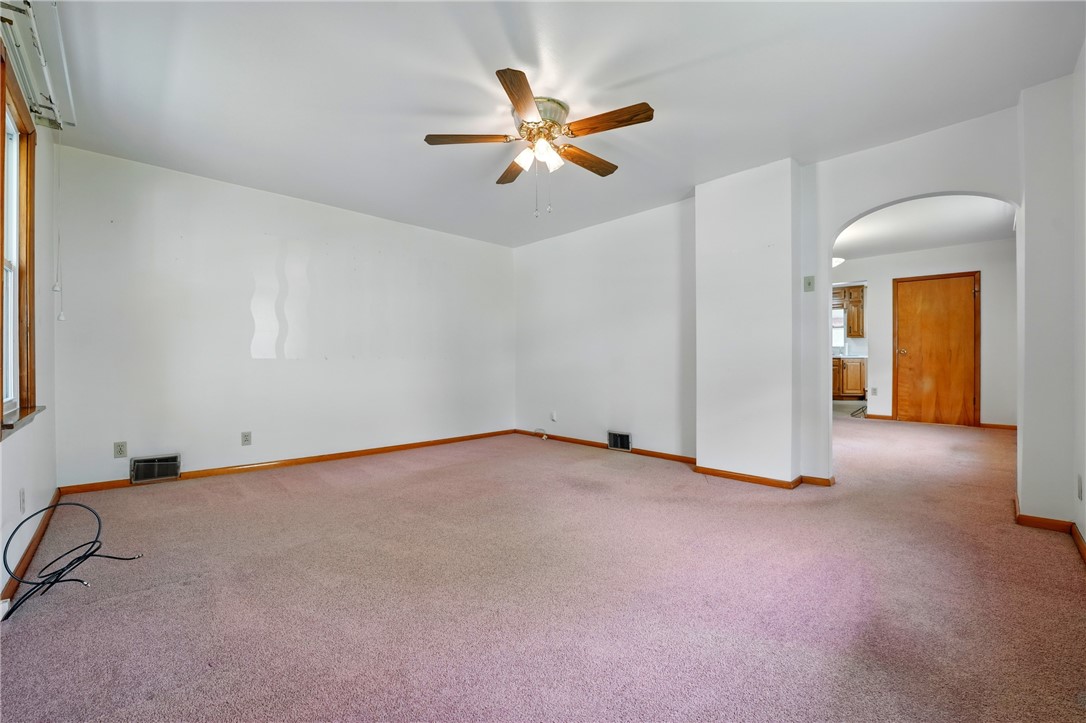 1104 Eisenhower Drive