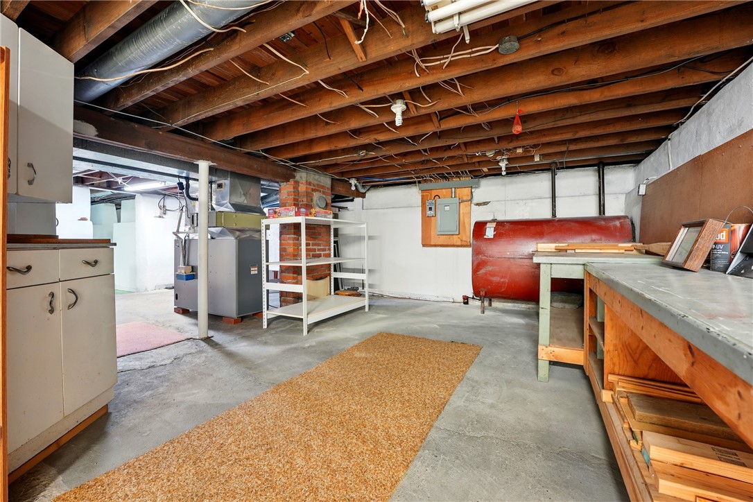 1104 Eisenhower Drive