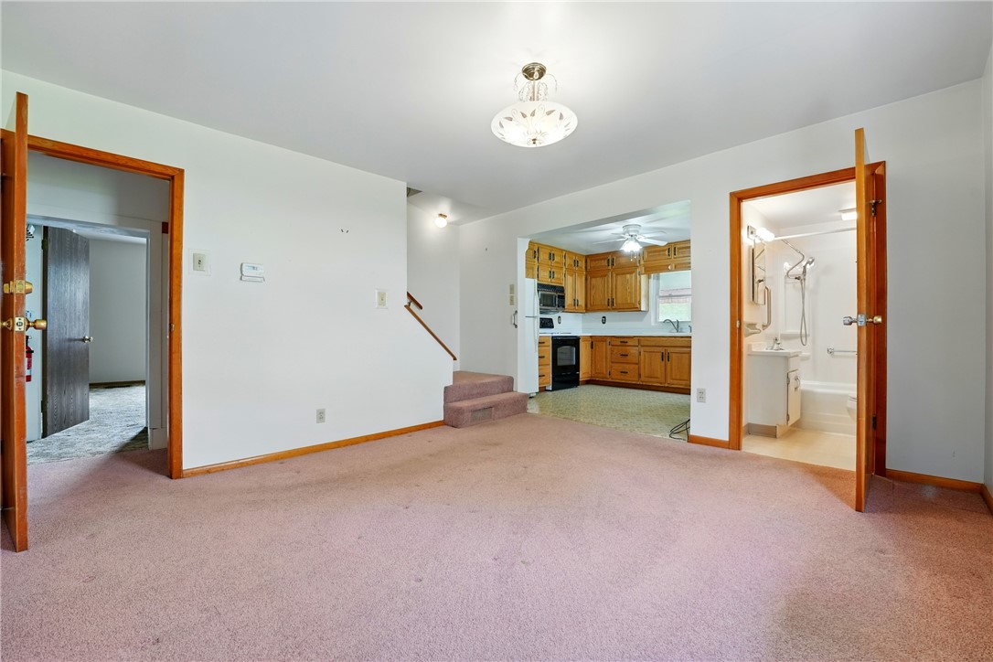 1104 Eisenhower Drive