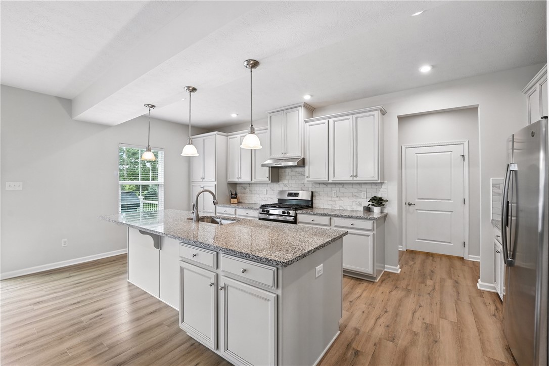 3049 Eagle Ridge Drive