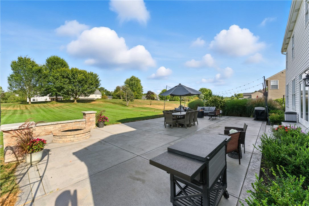 1055 S Lake Drive