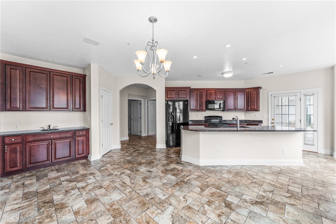 216 Adams Pointe Blvd 10