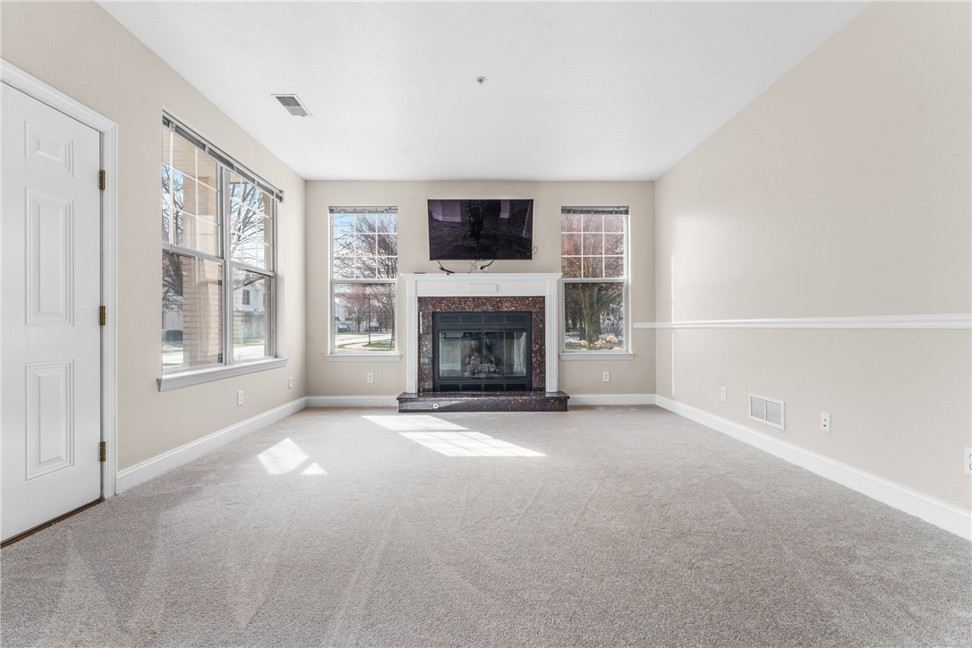 216 Adams Pointe Blvd 10