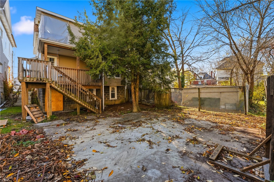 236 W Brady Street