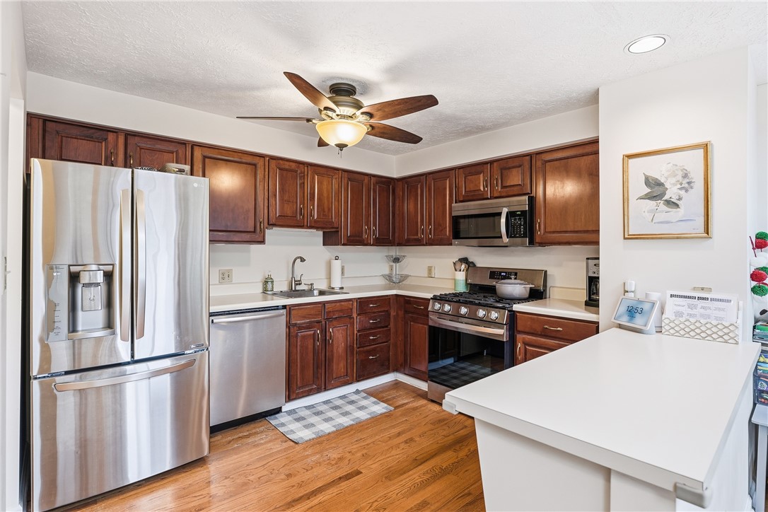 2657 Hunters Point Drive