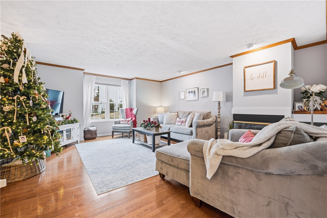 2657 Hunters Point Drive