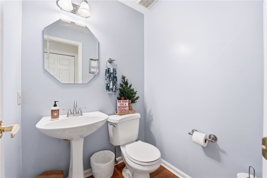 2657 Hunters Point Drive