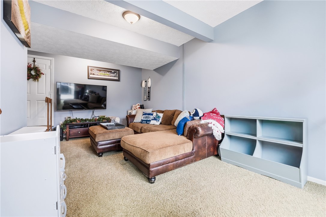 2657 Hunters Point Drive