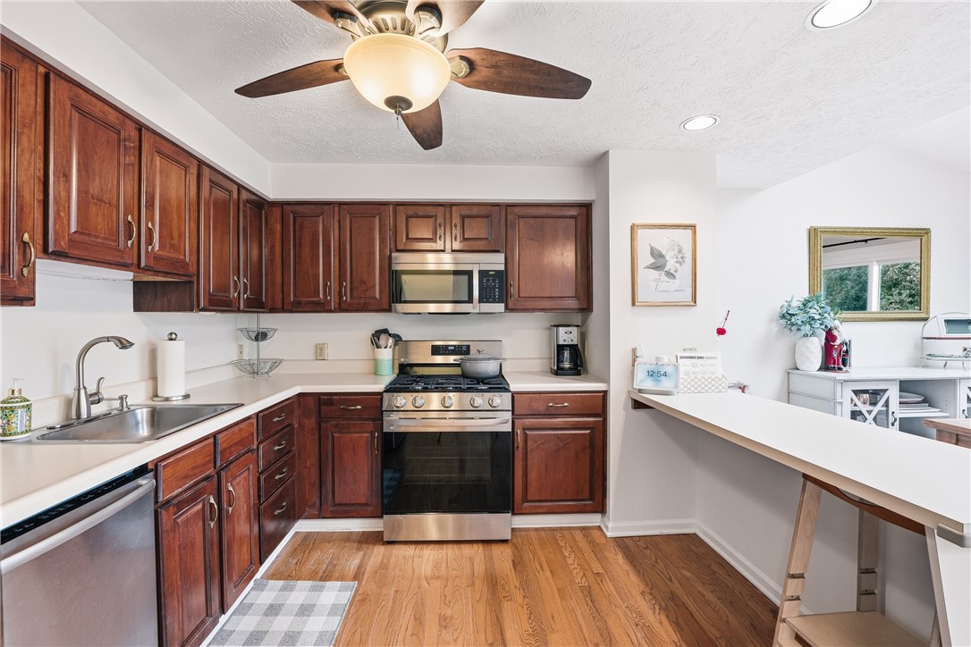 2657 Hunters Point Drive