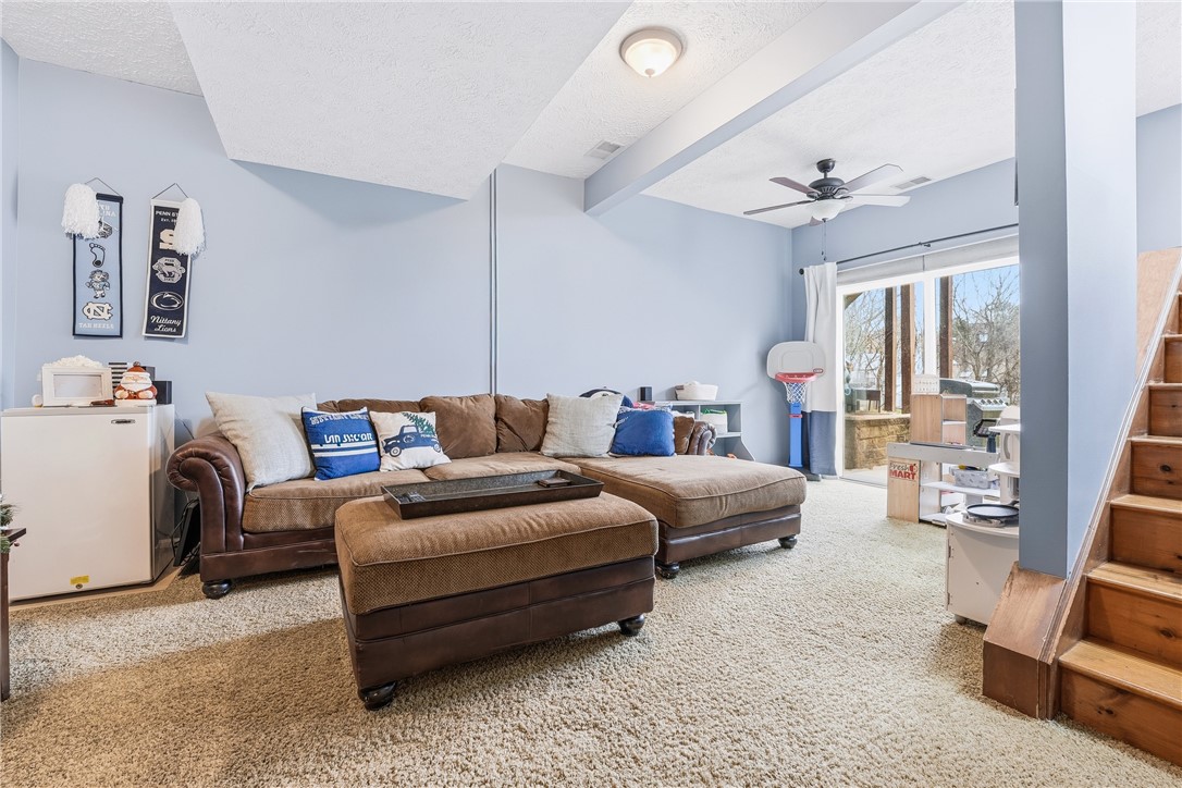 2657 Hunters Point Drive