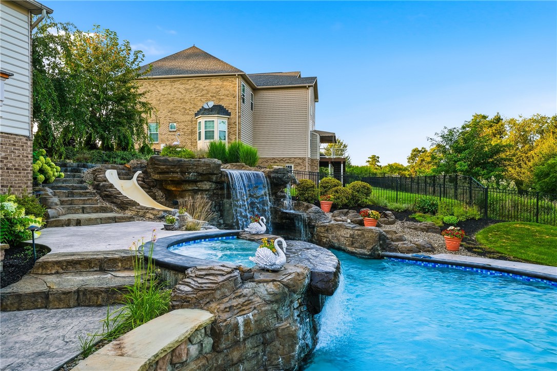 222 Taylor Ridge Lane