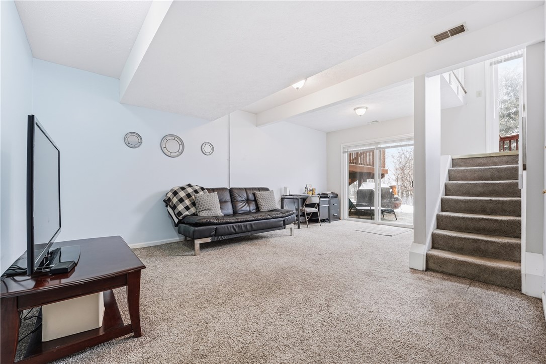 2671 Hunters Point Drive