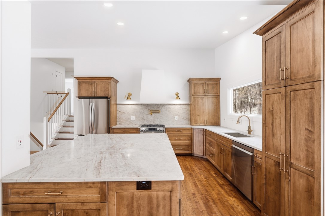 284 Myoma Road