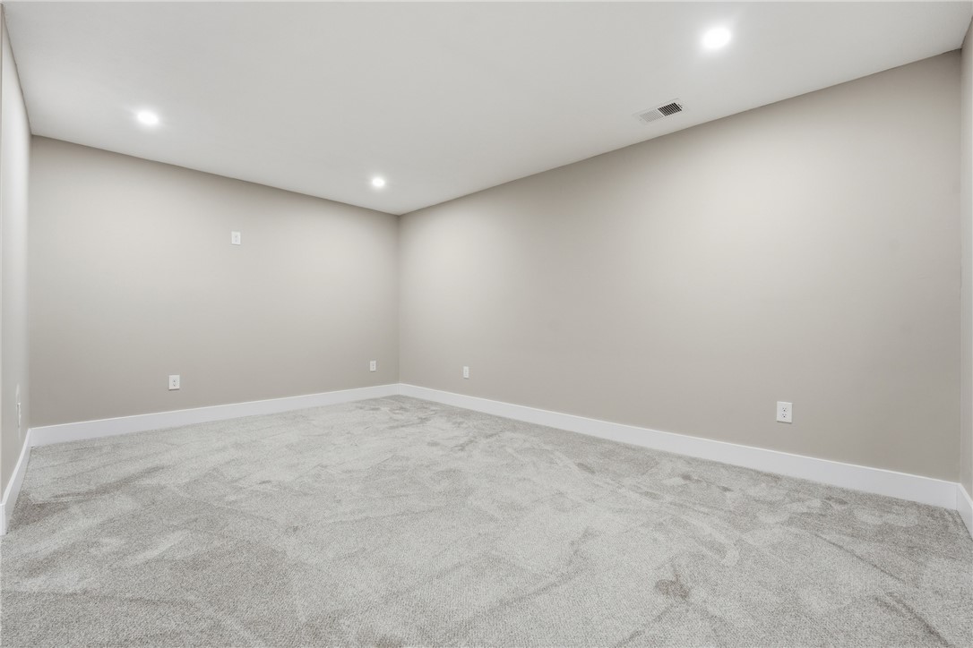102 Bristlecone Ct