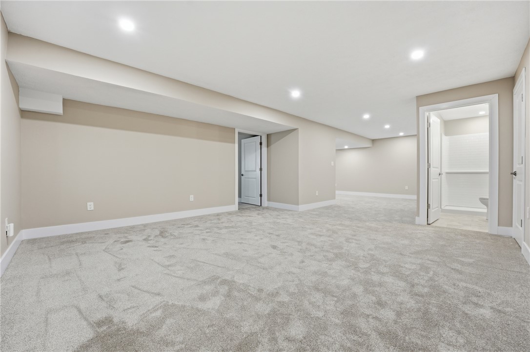 102 Bristlecone Ct
