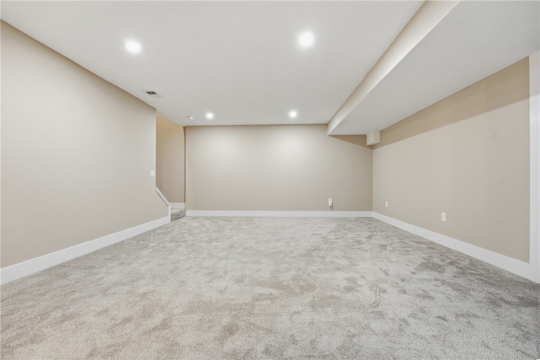 102 Bristlecone Ct