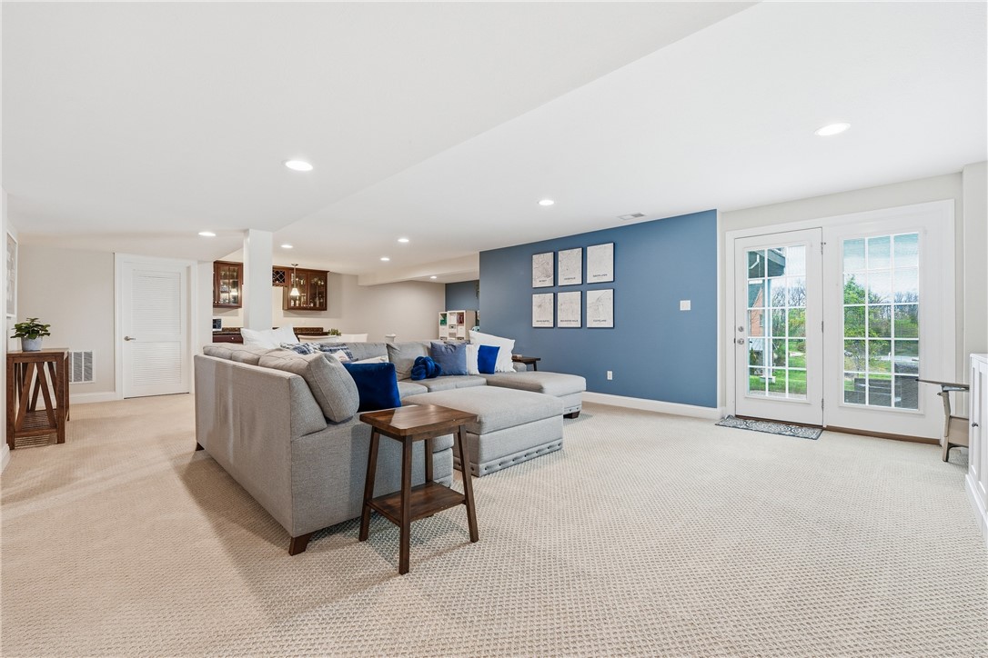 120 Minnock Drive