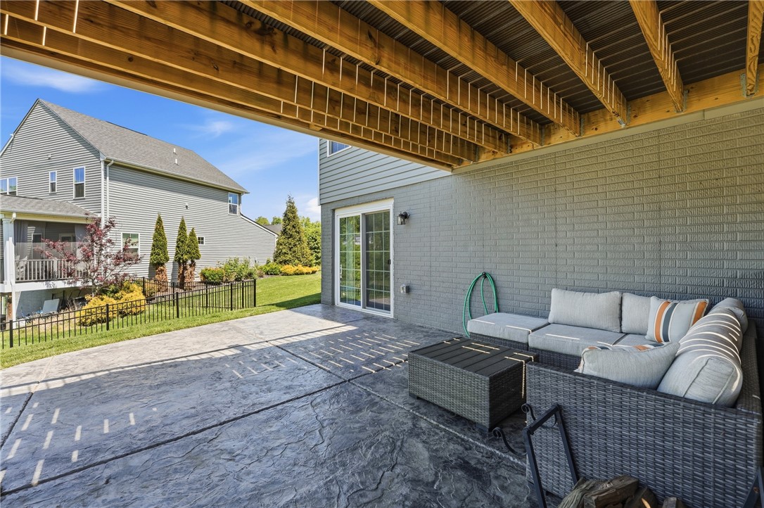 1001 Blackhawk Drive