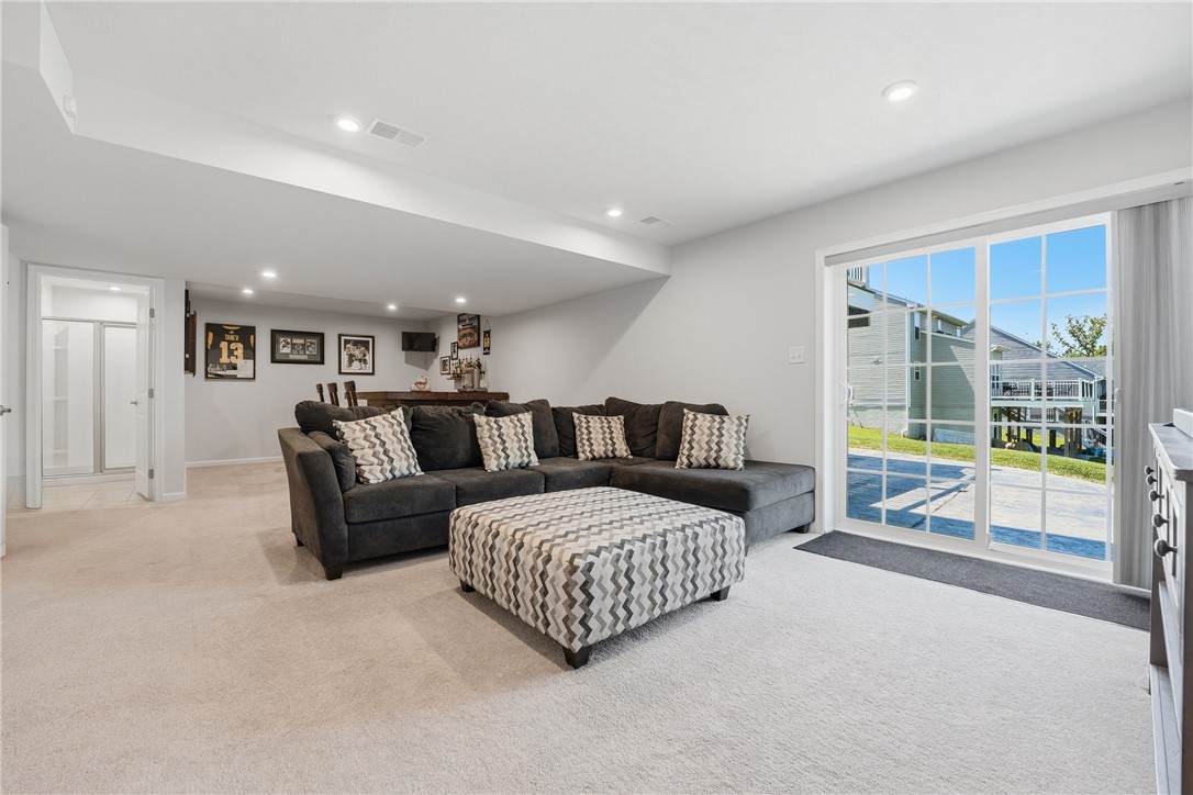 1001 Blackhawk Drive