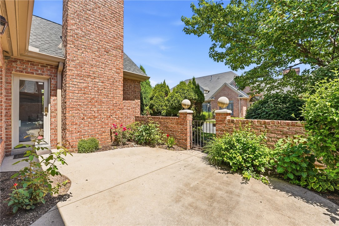 702 Appleridge Court