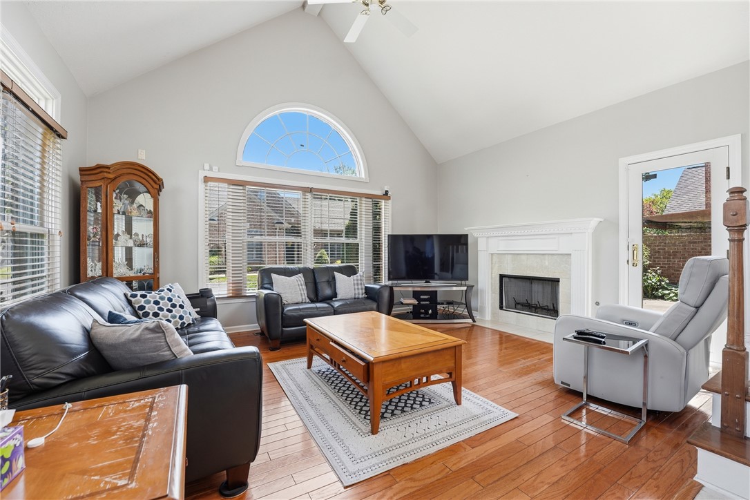 702 Appleridge Court