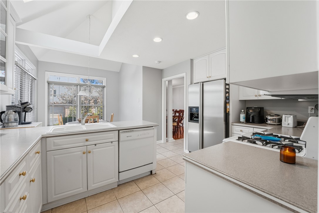 702 Appleridge Court