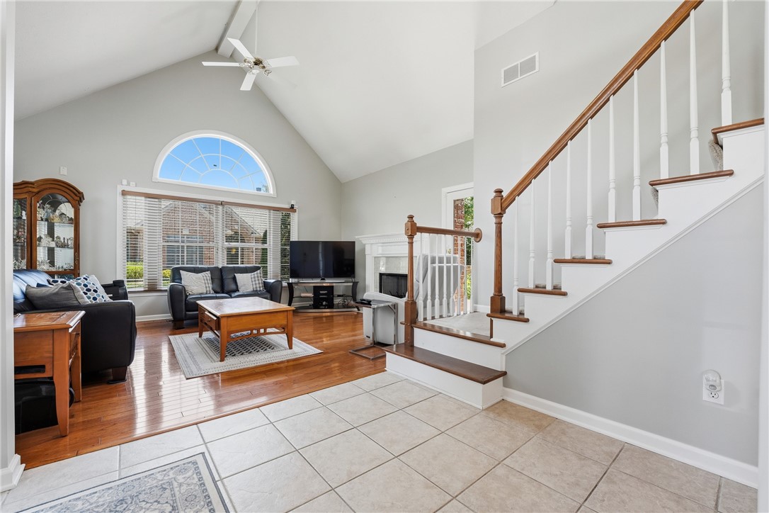 702 Appleridge Court