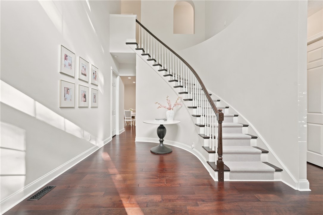 105 Hidden Oak Drive