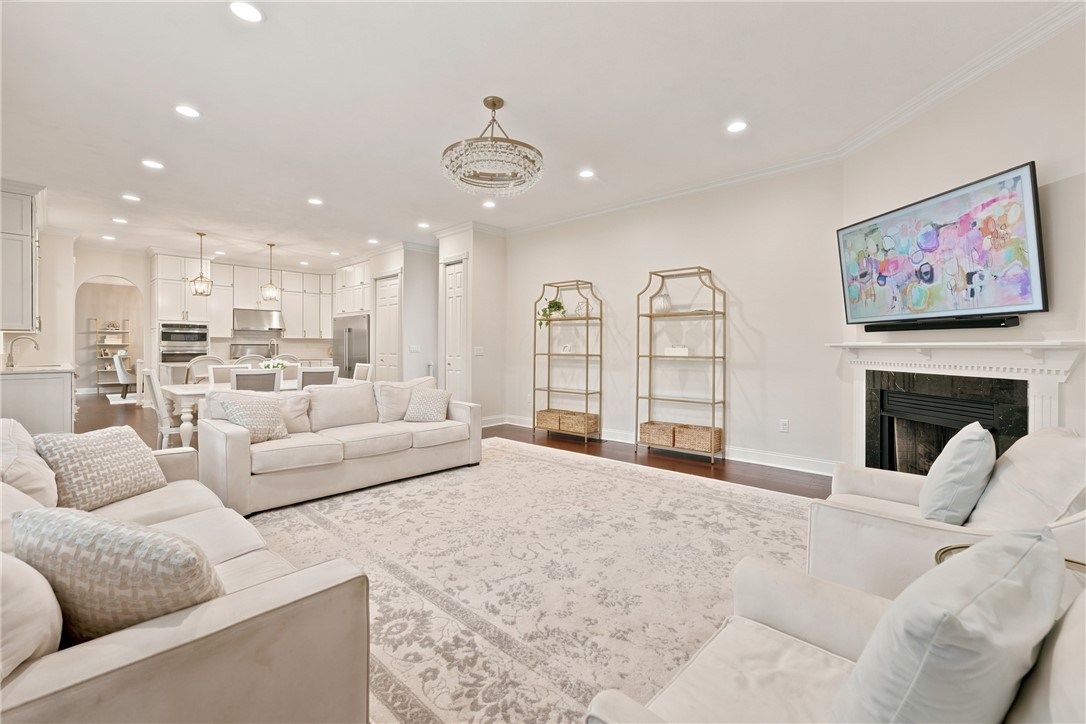 105 Hidden Oak Drive