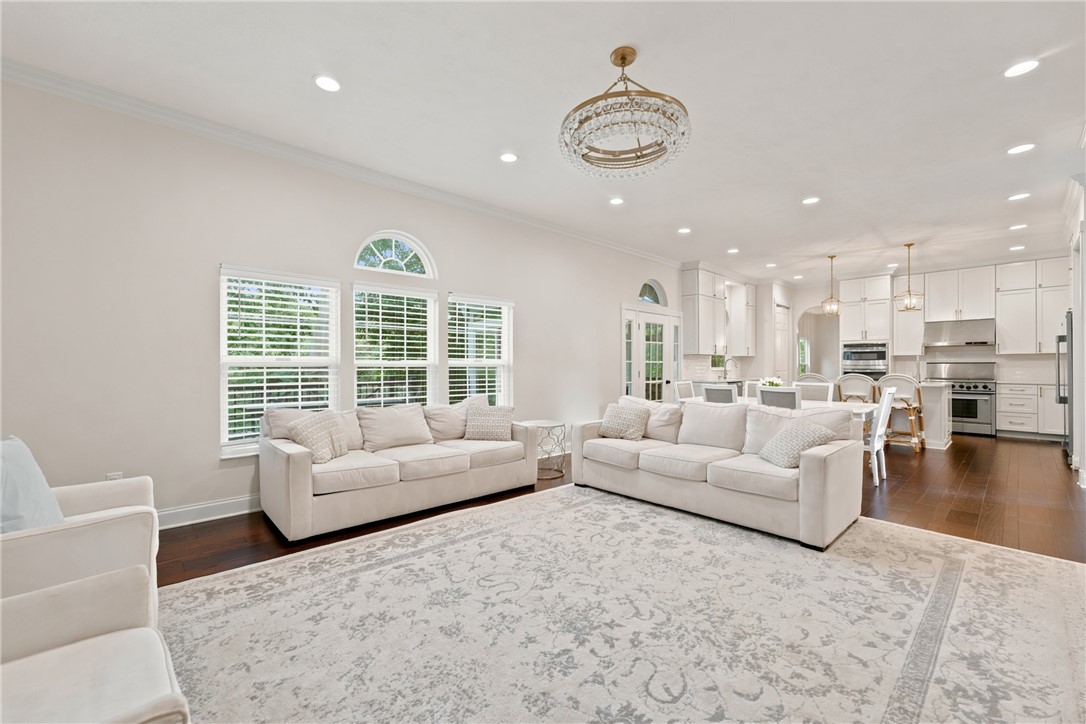 105 Hidden Oak Drive