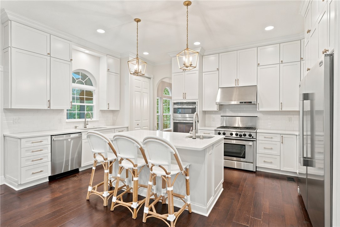 105 Hidden Oak Drive