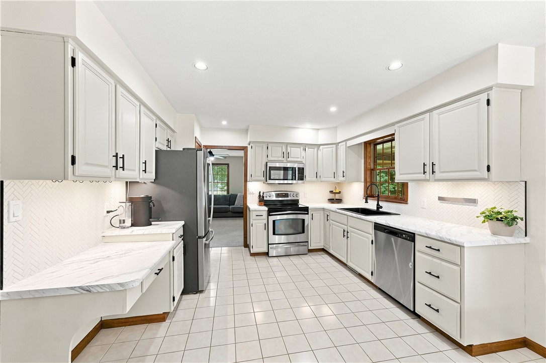 143 W Cruikshank Road