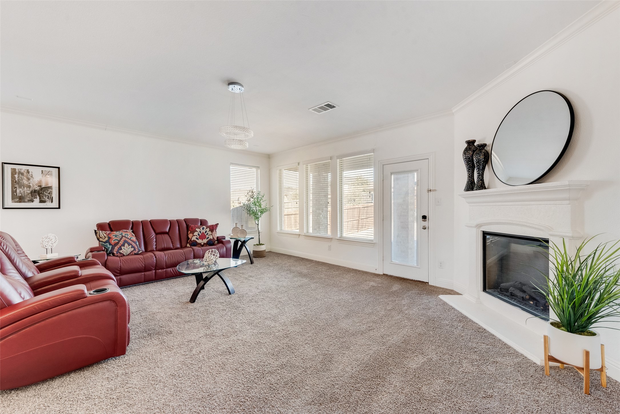 553 Lake Bluff Avenue