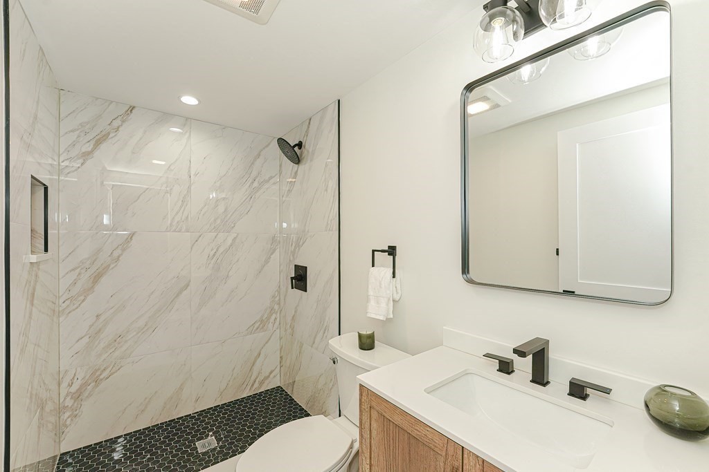 19 Magoun St # 1