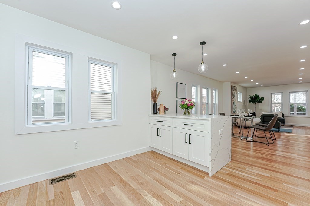 19 Magoun St # 1