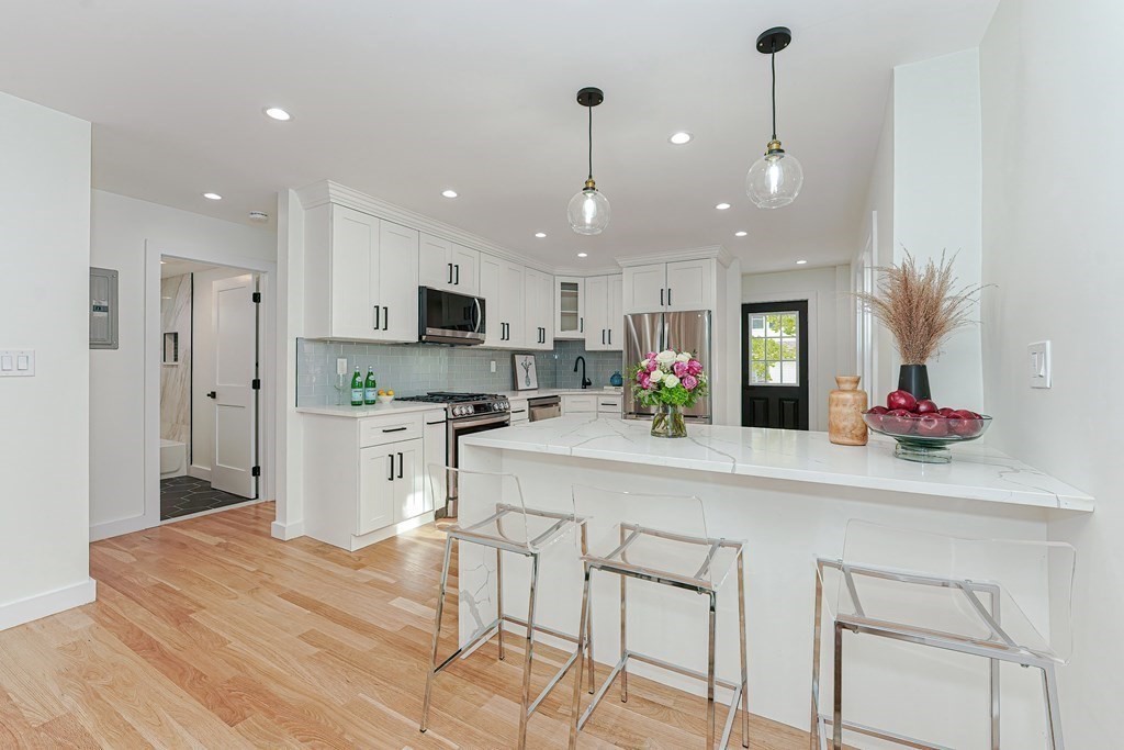 19 Magoun St # 1