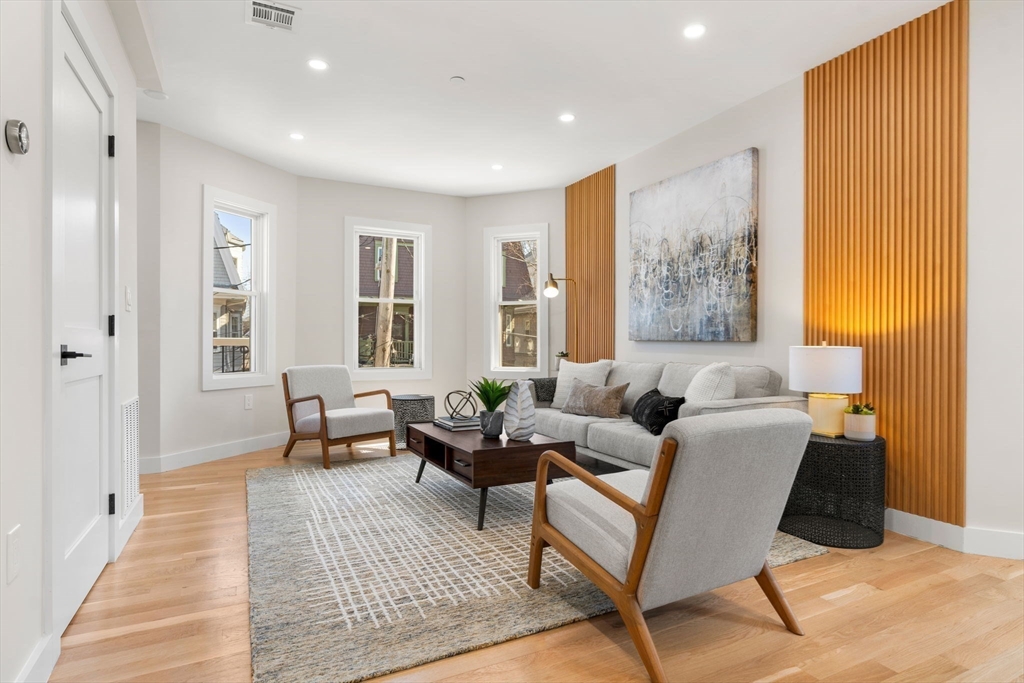 12 Marion Rd # 2