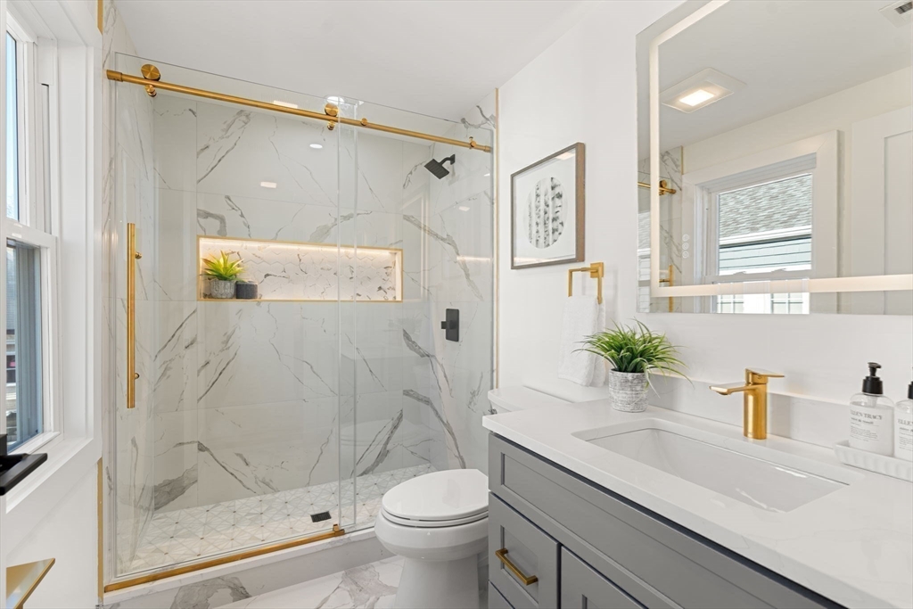 12 Marion Rd # 3