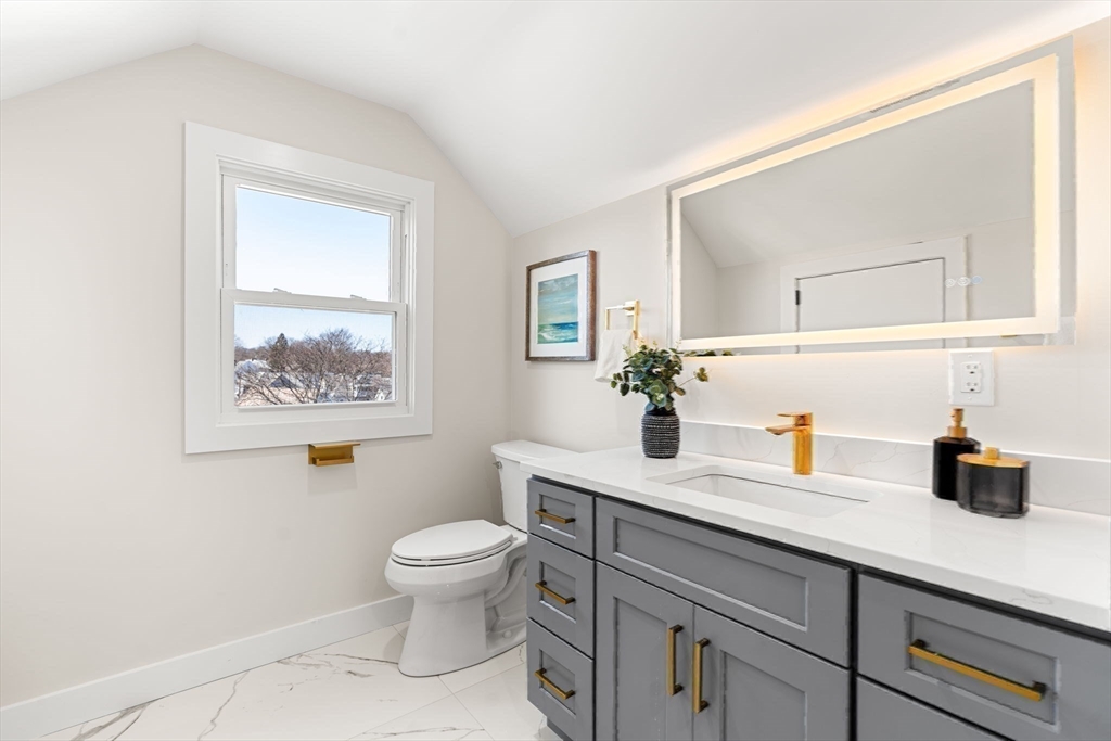 12 Marion Rd # 3