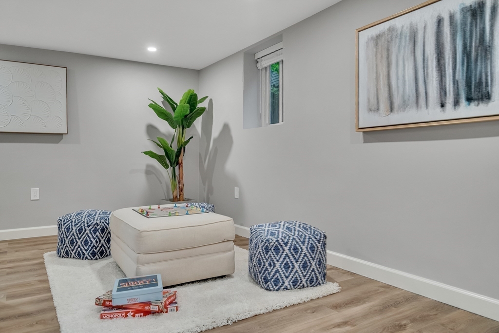 23 Sacramento Pl # 2
