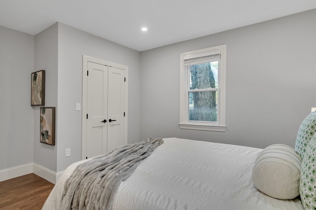 23 Sacramento Pl # 2