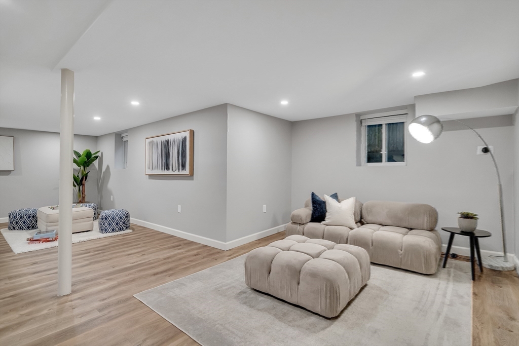 23 Sacramento Pl # 2
