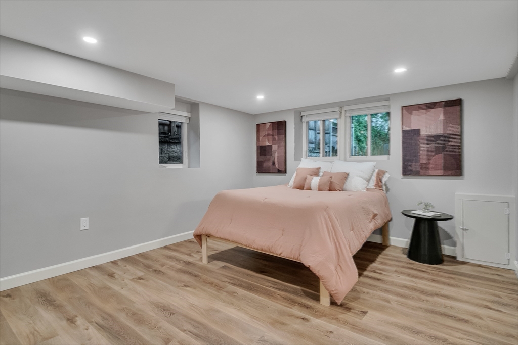 23 Sacramento Pl # 2