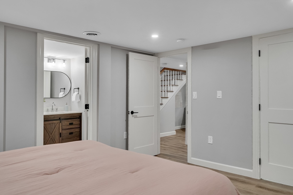 23 Sacramento Pl # 2
