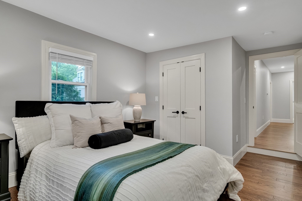 23 Sacramento Pl # 2