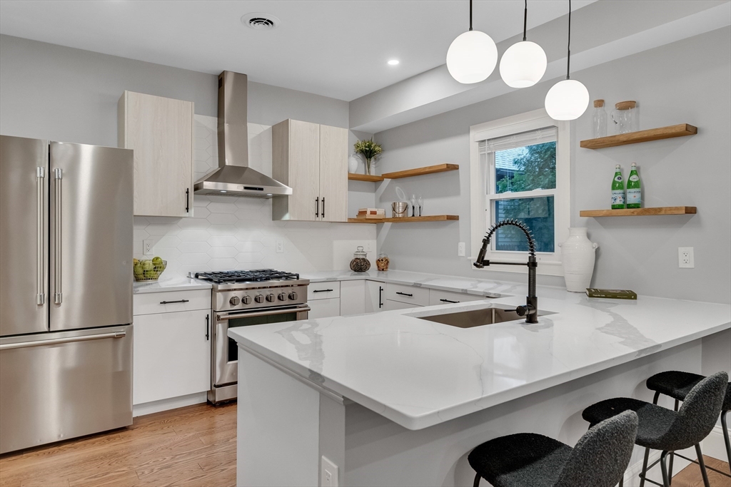 23 Sacramento Pl # 2