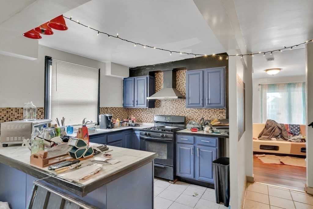 42 Bicknell St