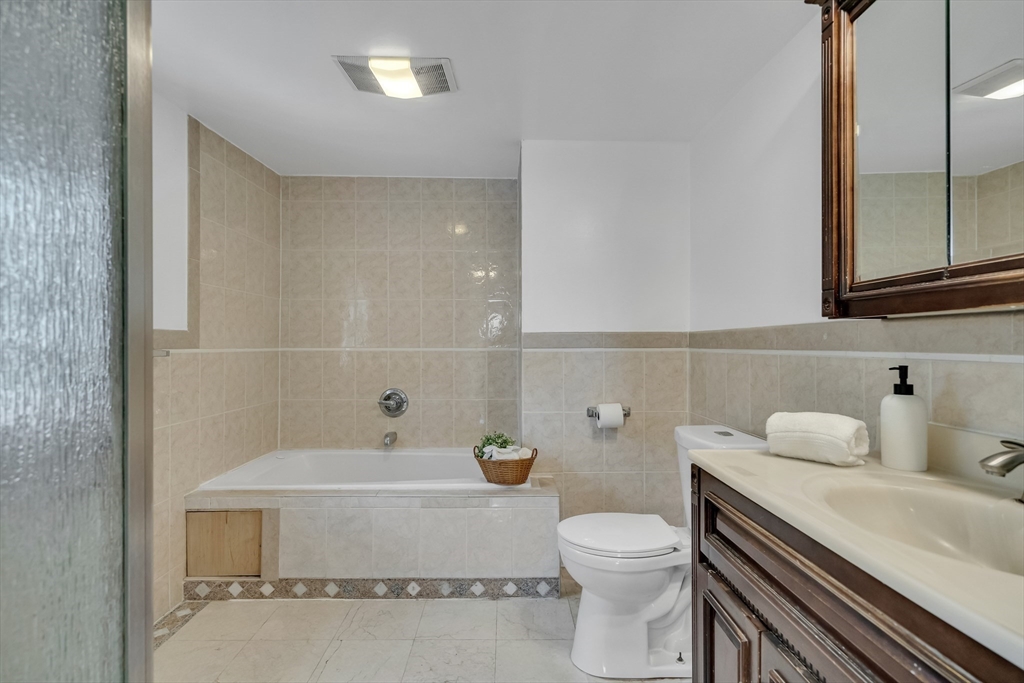 42 Bicknell St