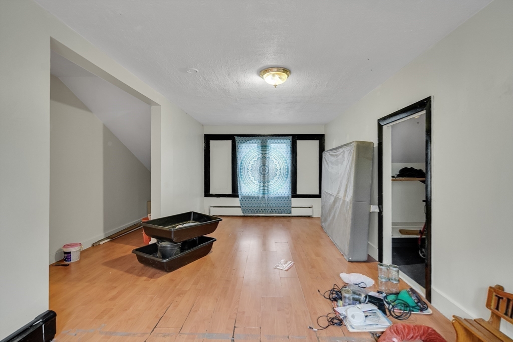 42 Bicknell St