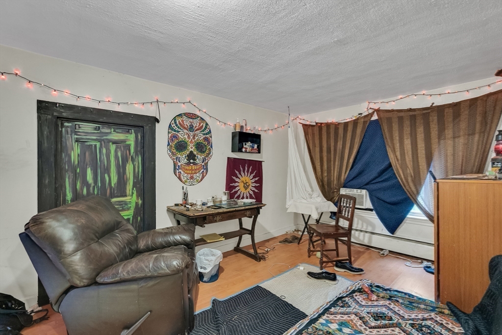 42 Bicknell St